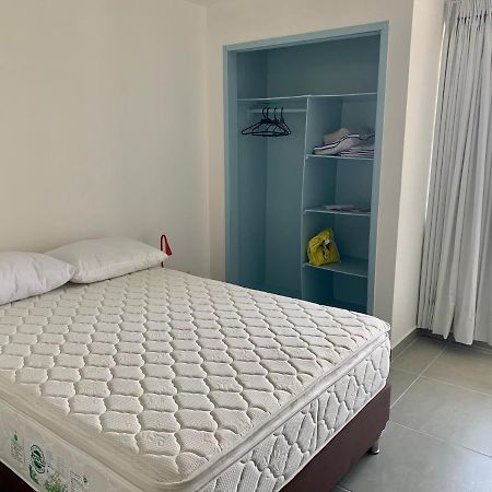 Charming Apartment In Downtown - Home Aris 301 메딜린 외부 사진